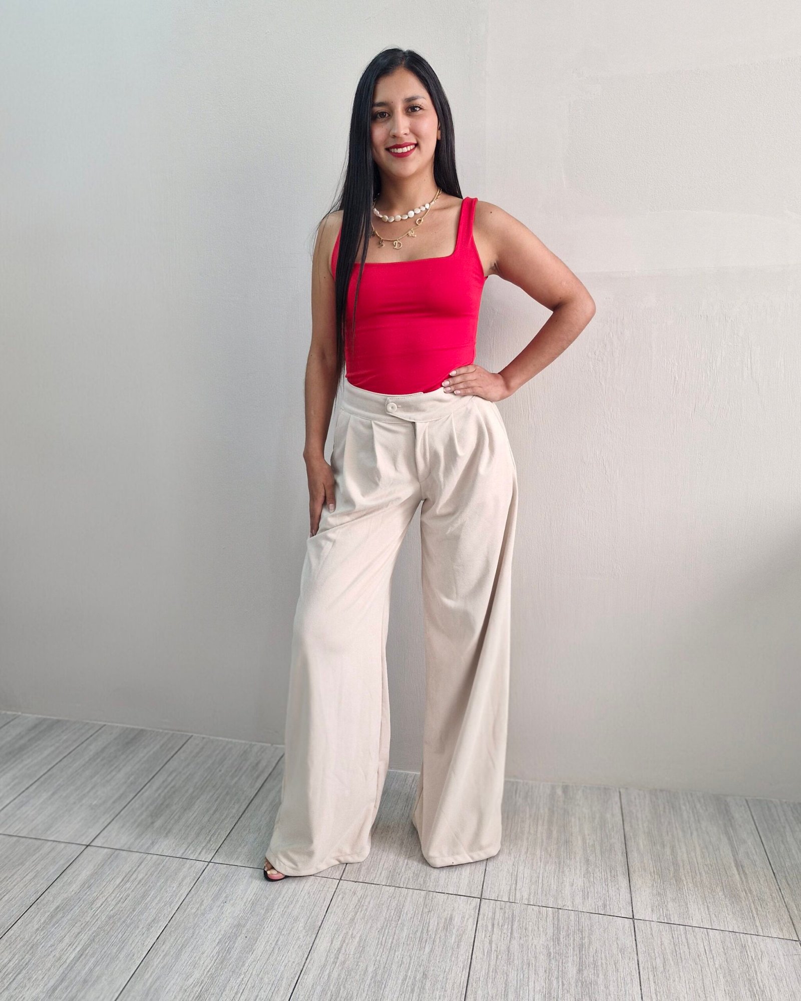 Blusa cuello recto sin mangas