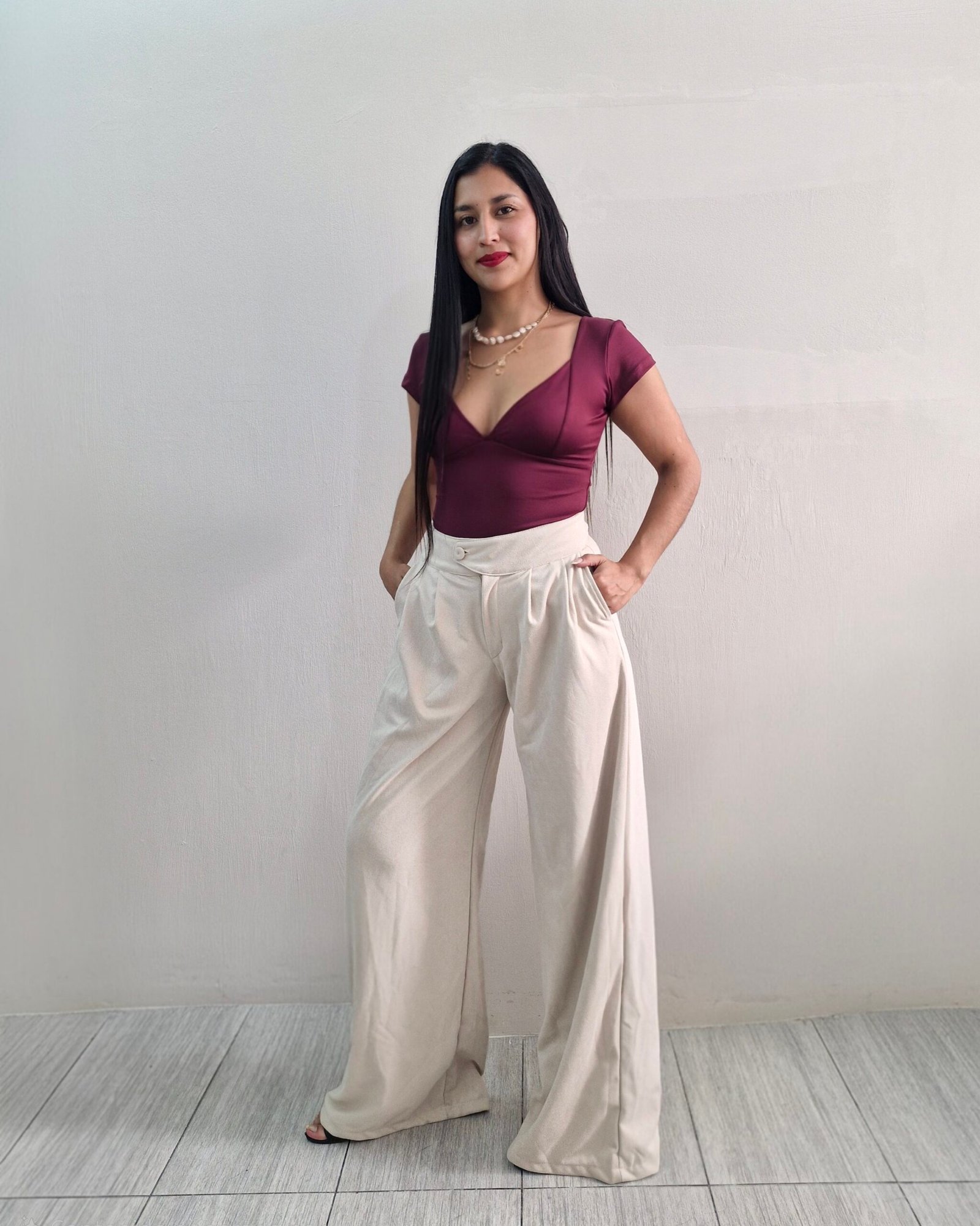 Body con escote y manga