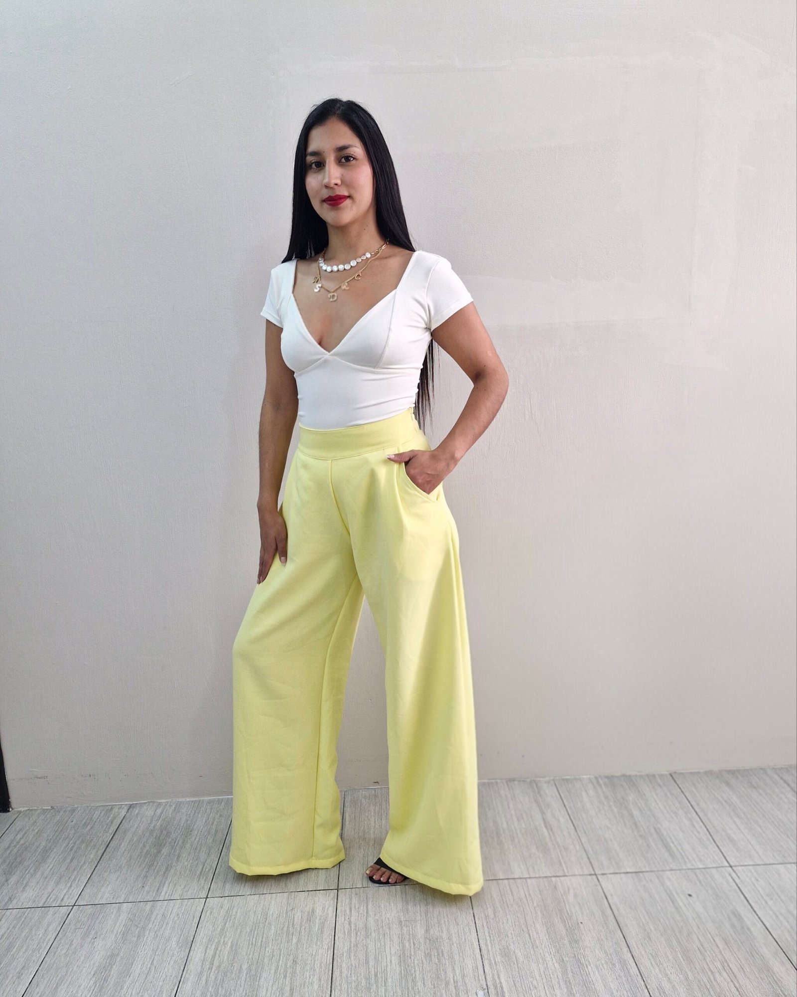 Pantalón de tela Wide Leg